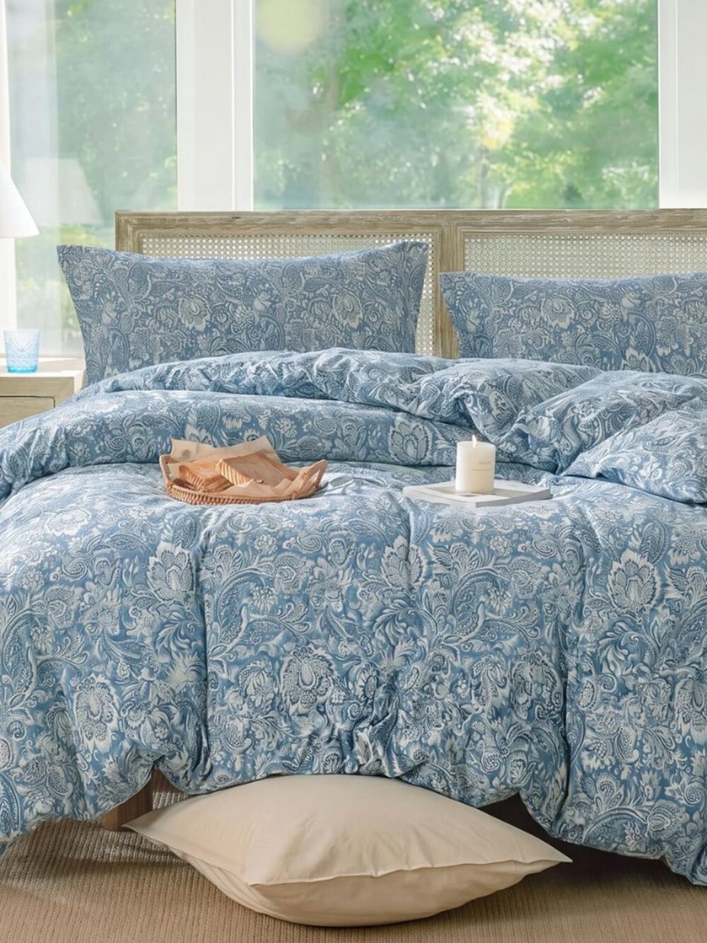 100% Cotton Blue Floral Duvet Cover Queen Size – Classic Paisley Pattern Duvet